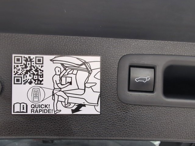 Used 2021 Toyota Highlander Platinum image 27