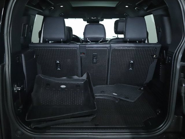 Used 2022 Land Rover Defender 110 X-Dynamic HSE AWD/4WD image 35