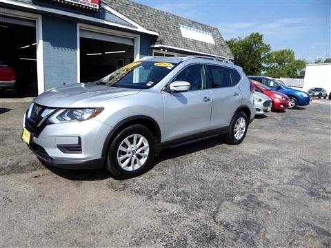 Used 2017 Nissan Rogue SV image 3