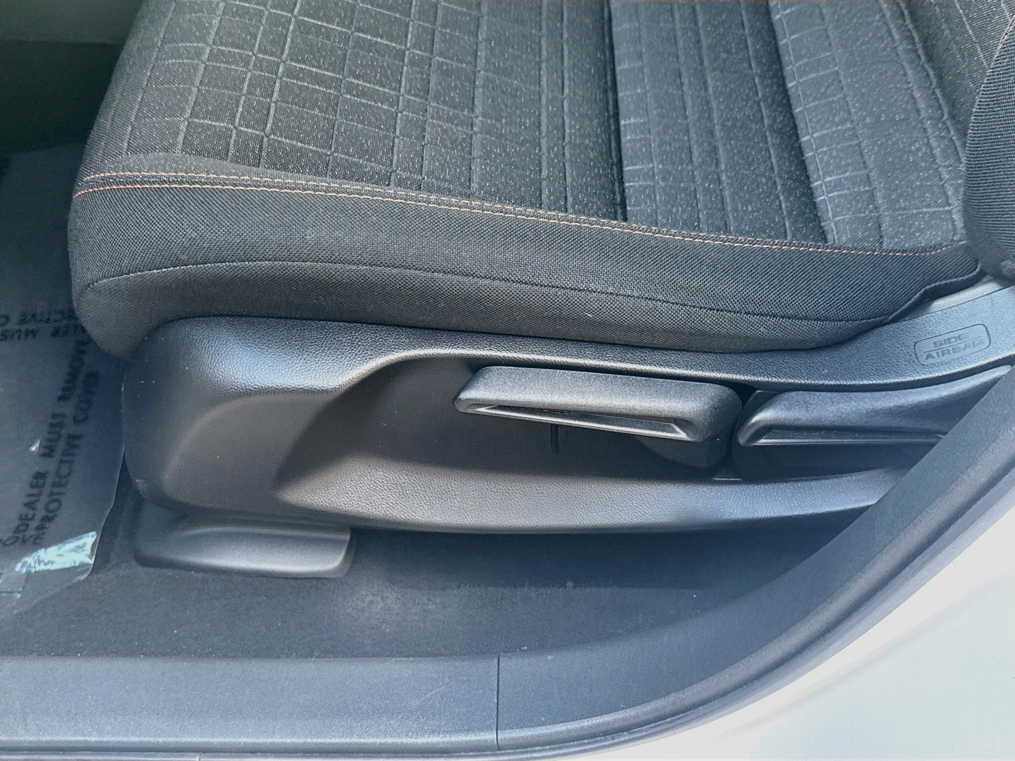 Used 2025 Honda HR-V Sport image 17