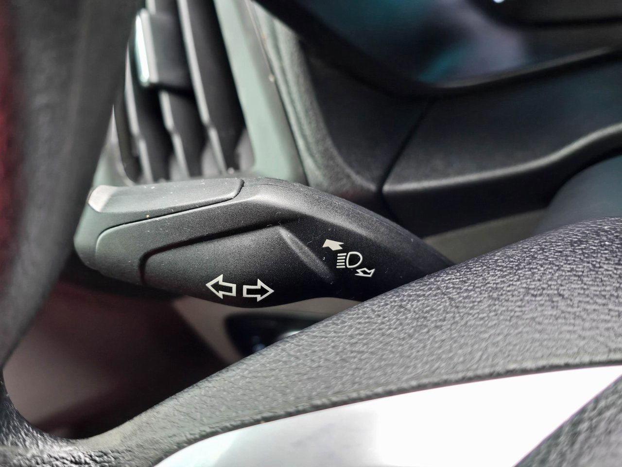 Used 2022 Ford Transit Connect XL image 22