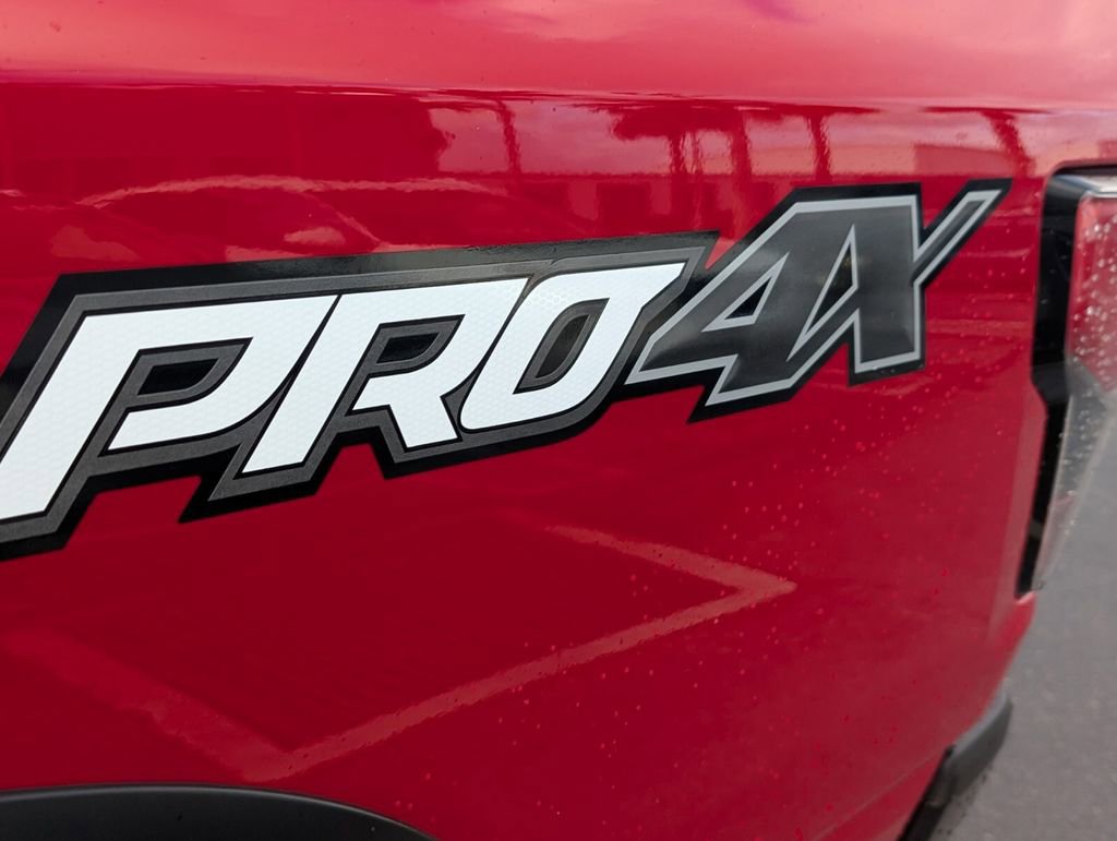 Used 2021 Nissan Titan PRO-4X w/ Pro-4x Convenience Package image 14