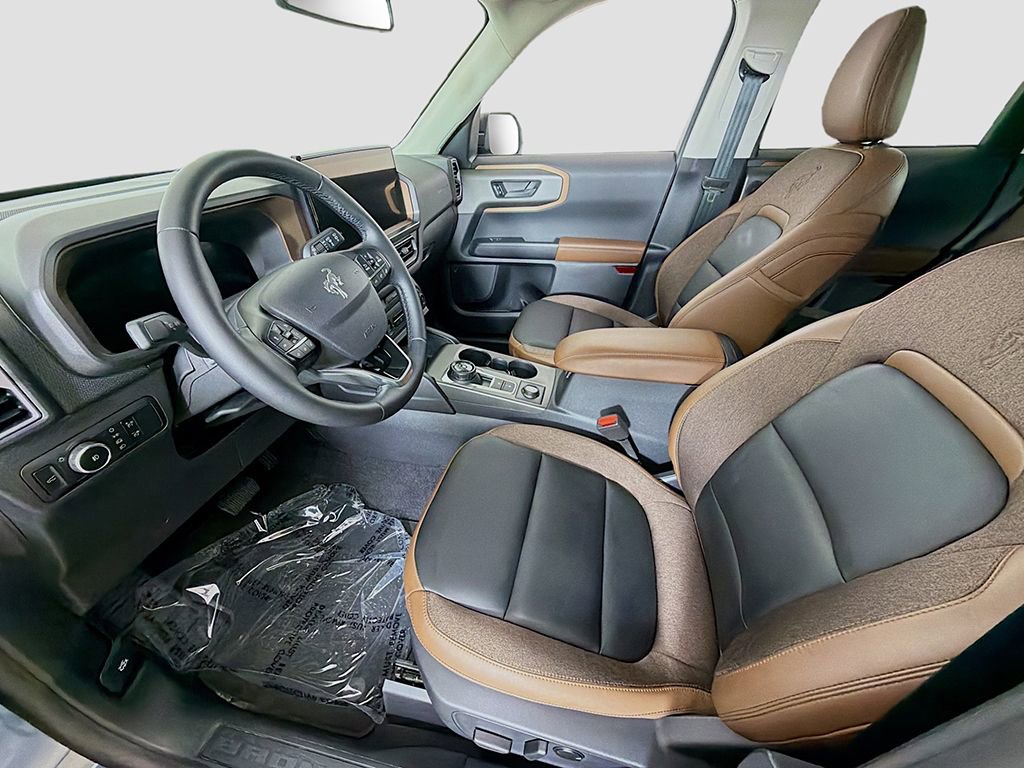 Used 2025 Ford Bronco Sport Outer Banks w/ Outer Banks Tech Package+ AWD/4WD image 23