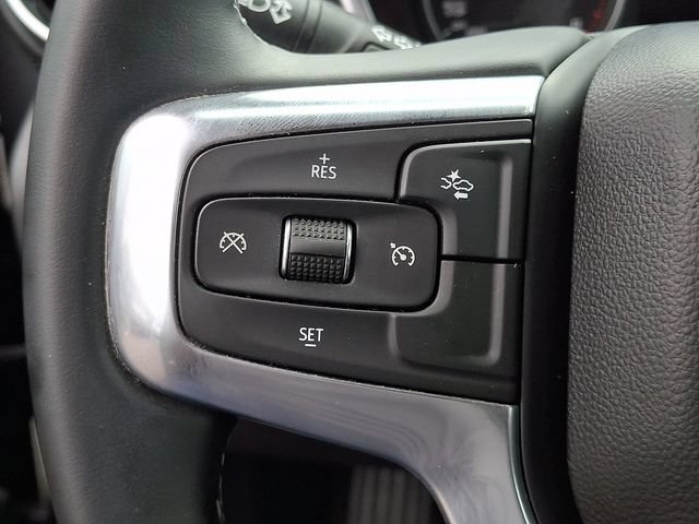 Used 2025 Chevrolet Blazer LT w/ Sound & Technology Package FWD image 17