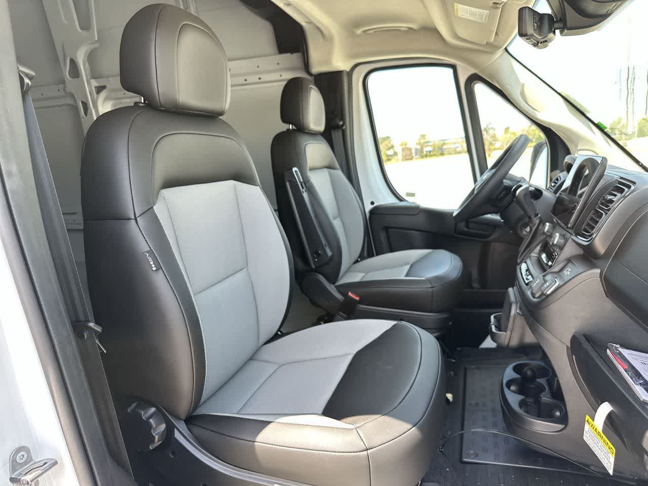 New 2026 RAM ProMaster 3500 w/ Premium Convenience Group FWD image 19