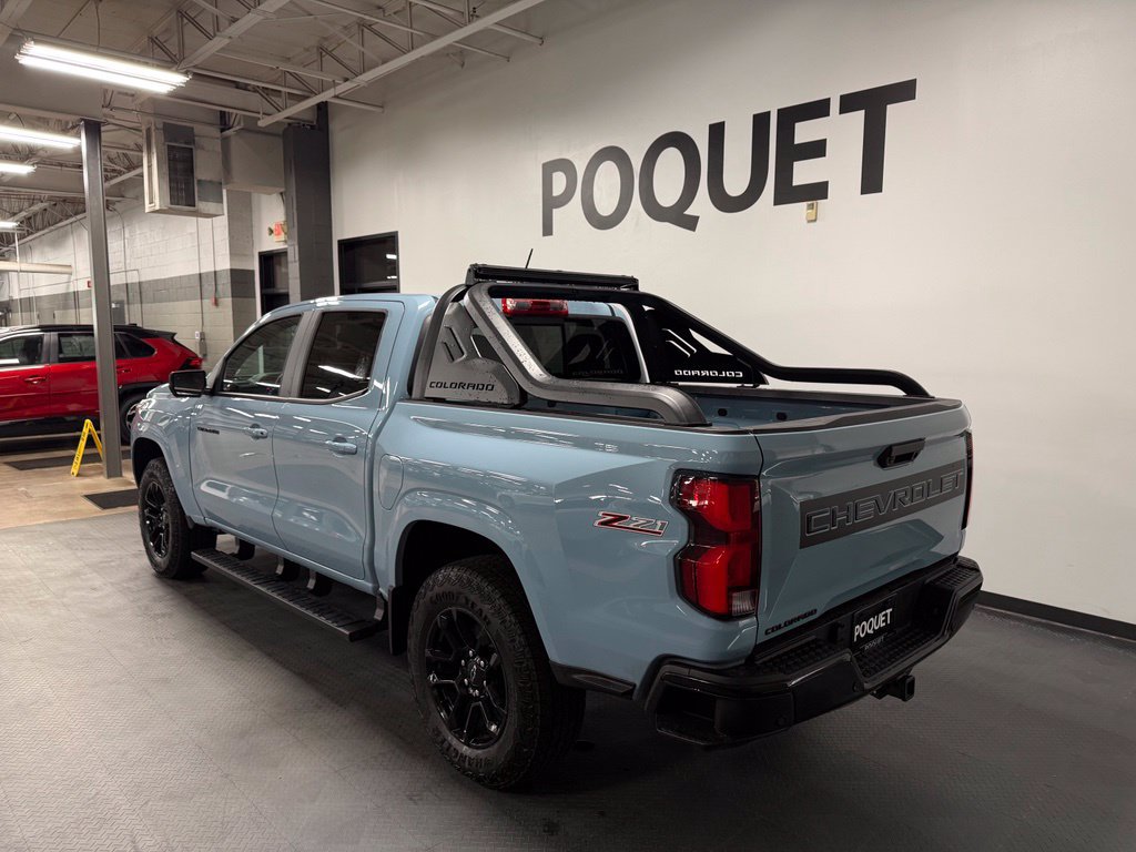 Used 2026 Chevrolet Colorado Z71 w/ Midnight Edition AWD/4WD image 6