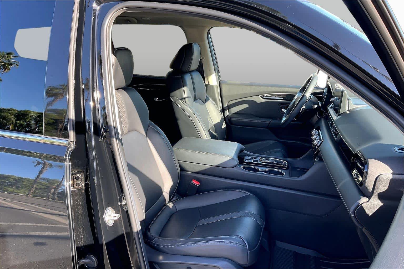 Used 2024 Honda Pilot Touring image 8