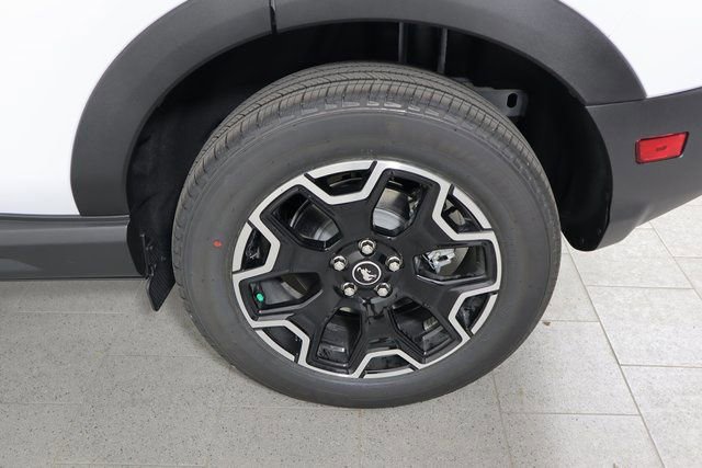 New 2025 Ford Bronco Sport Outer Banks w/ Outer Banks Tech Package+ AWD/4WD image 17