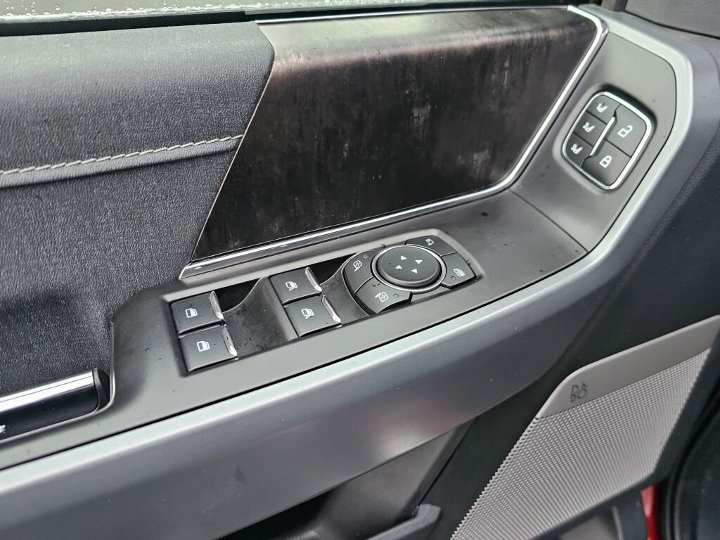 Certified 2022 Ford F150 Lariat w/ Equipment Group 502A High image 21