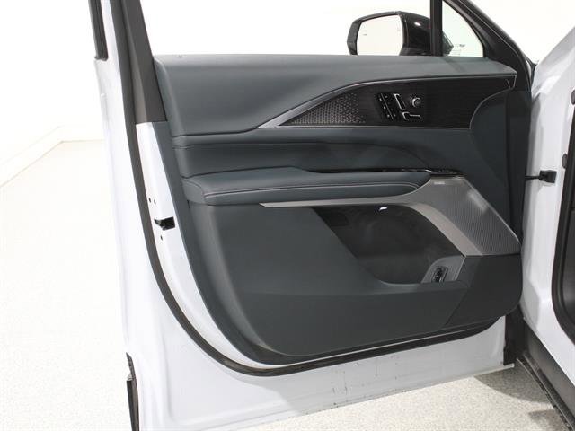 New 2026 Cadillac Lyriq Signature Sport image 5