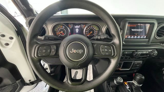 Used 2022 Jeep Wrangler Sport image 35