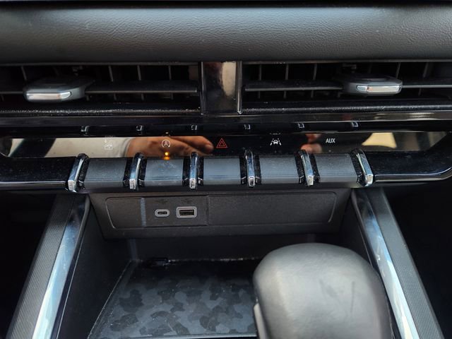 Used 2023 GMC Canyon Elevation w/ Elevation Premium Package image 19