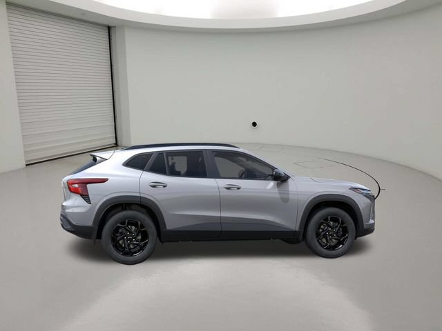 New 2026 Chevrolet Trax LT w/ Driver Confidence Package FWD image 5