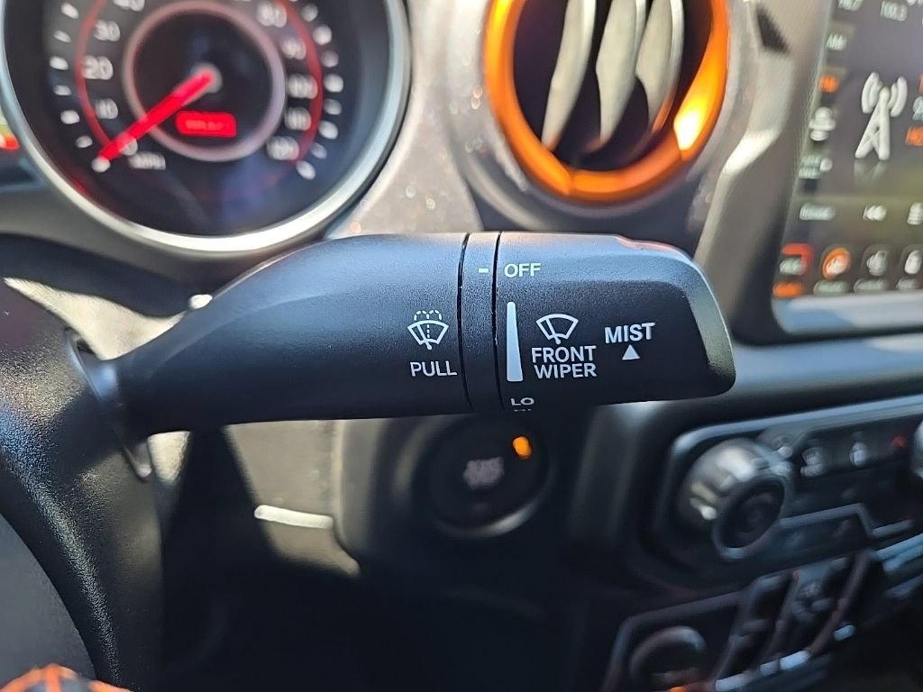 Used 2021 Jeep Gladiator Mojave AWD/4WD image 20