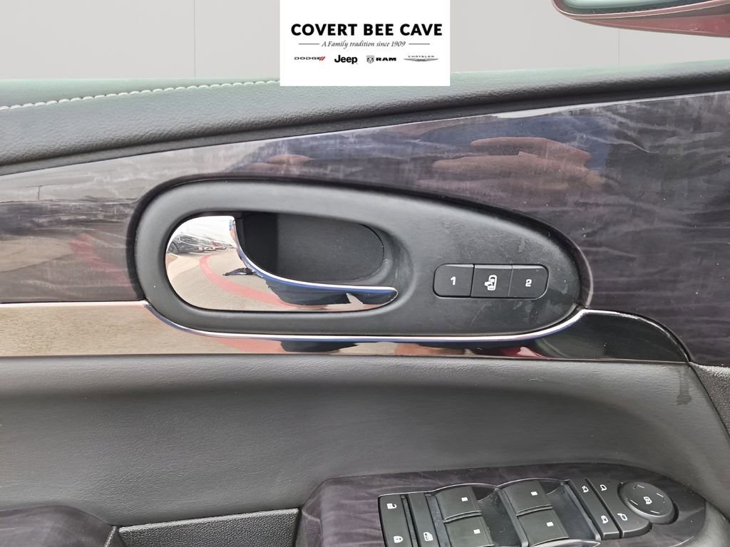 Used 2017 Buick Enclave Premium w/ Experience Buick Package image 28
