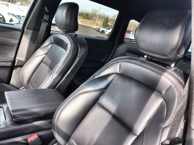 Used 2024 Lincoln Nautilus Premier w/ Jet Appearance Package AWD/4WD image 11