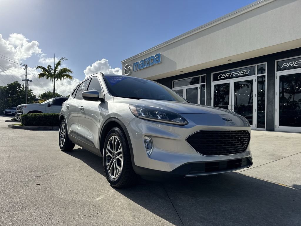 Used 2020 Ford Escape SEL image 32