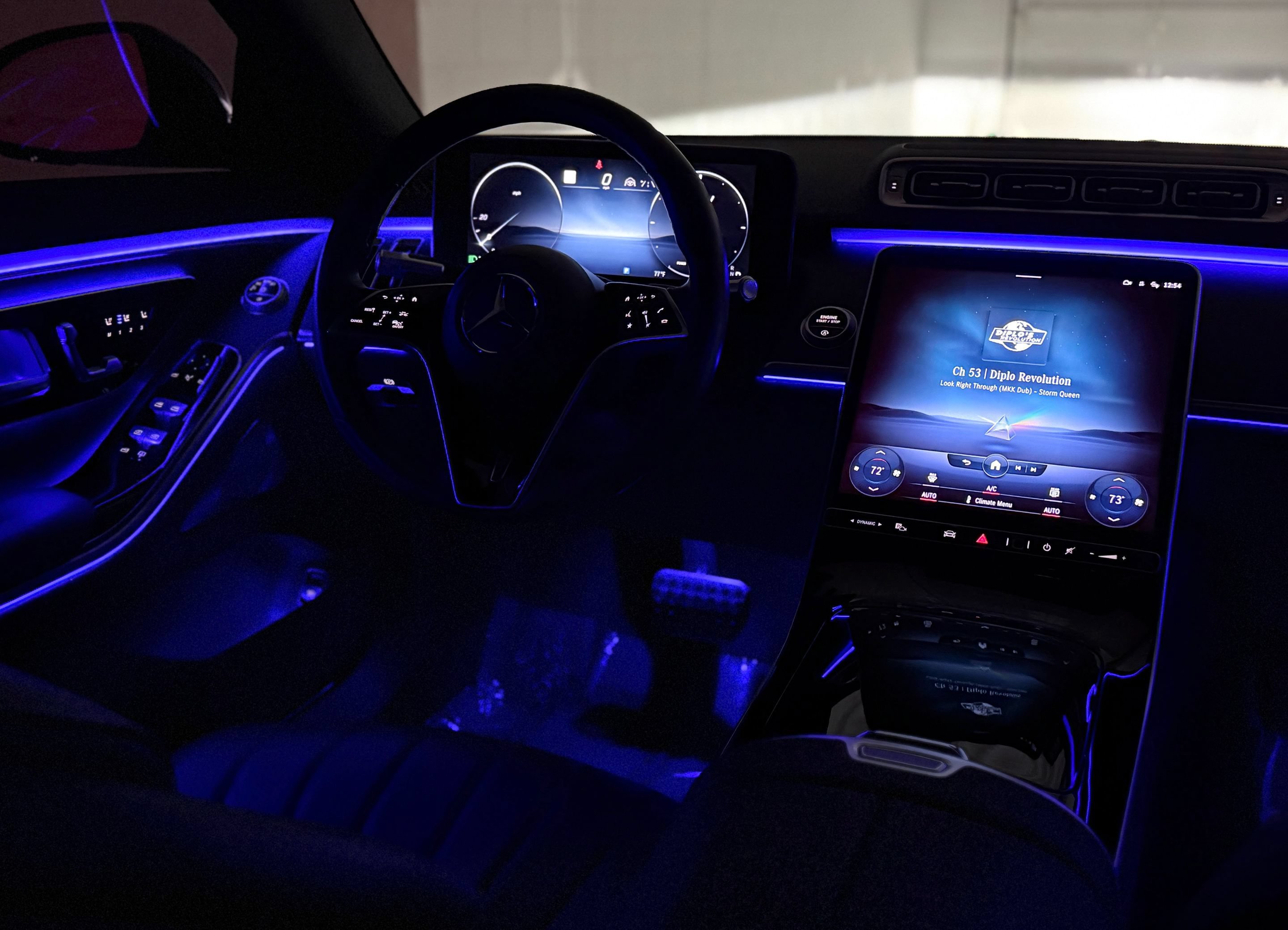 Used 2023 Mercedes-Benz S 580 4MATIC Sedan w/ AMG Line image 17