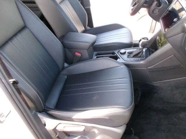 Used 2024 Volkswagen Tiguan Wolfsburg Edition AWD/4WD image 17