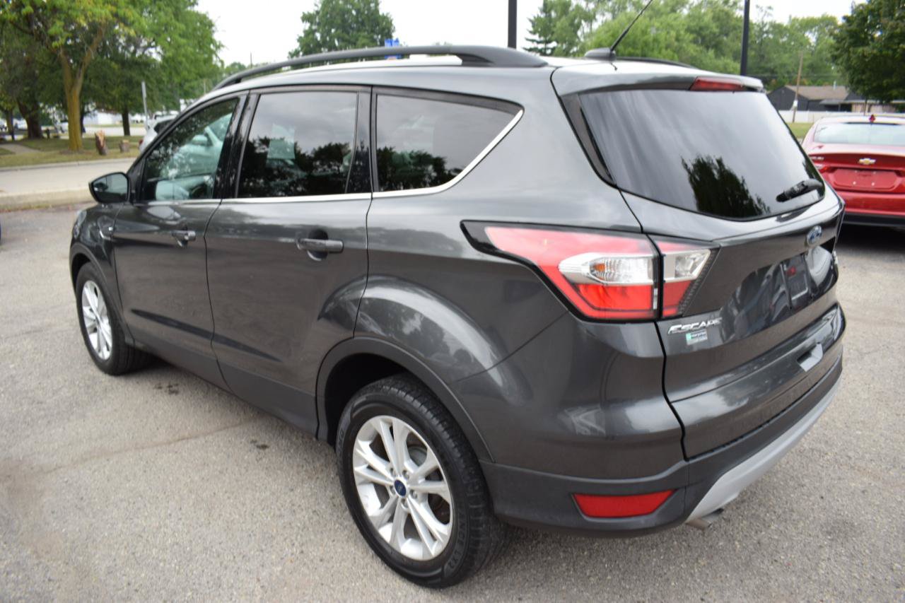 Used 2018 Ford Escape SE FWD image 8