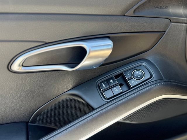 Used 2019 Porsche 911 Carrera 4S AWD/4WD image 14
