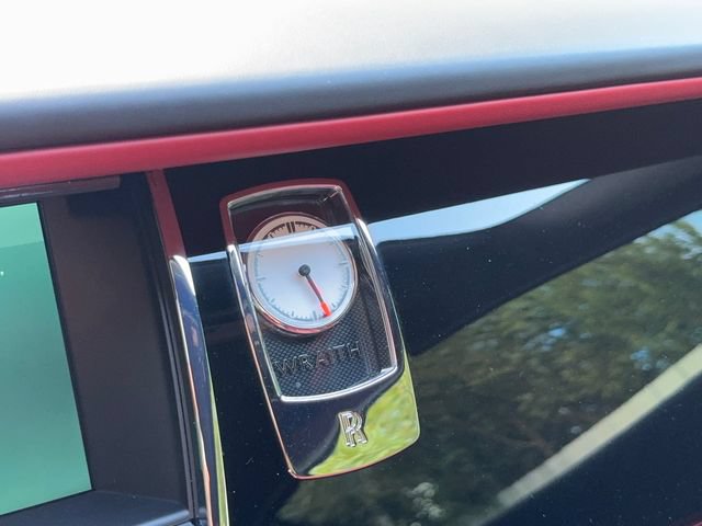 Used 2016 Rolls-Royce Wraith RWD image 16