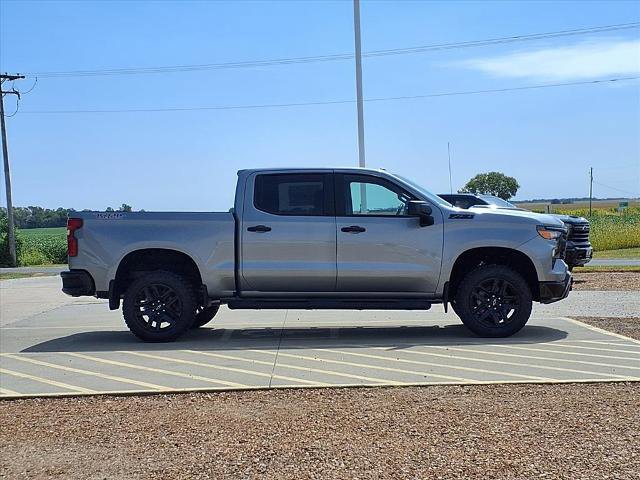 New 2026 Chevrolet Silverado 1500 Custom Trail Boss w/ LPO, Dark Essentials Package image 17