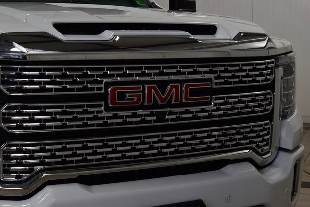 Used 2023 GMC Sierra 3500 Denali w/ Denali Ultimate Package image 9