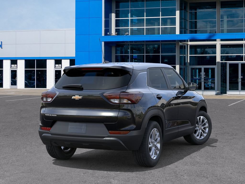 New 2026 Chevrolet TrailBlazer LS w/ LS Convenience Package FWD image 4