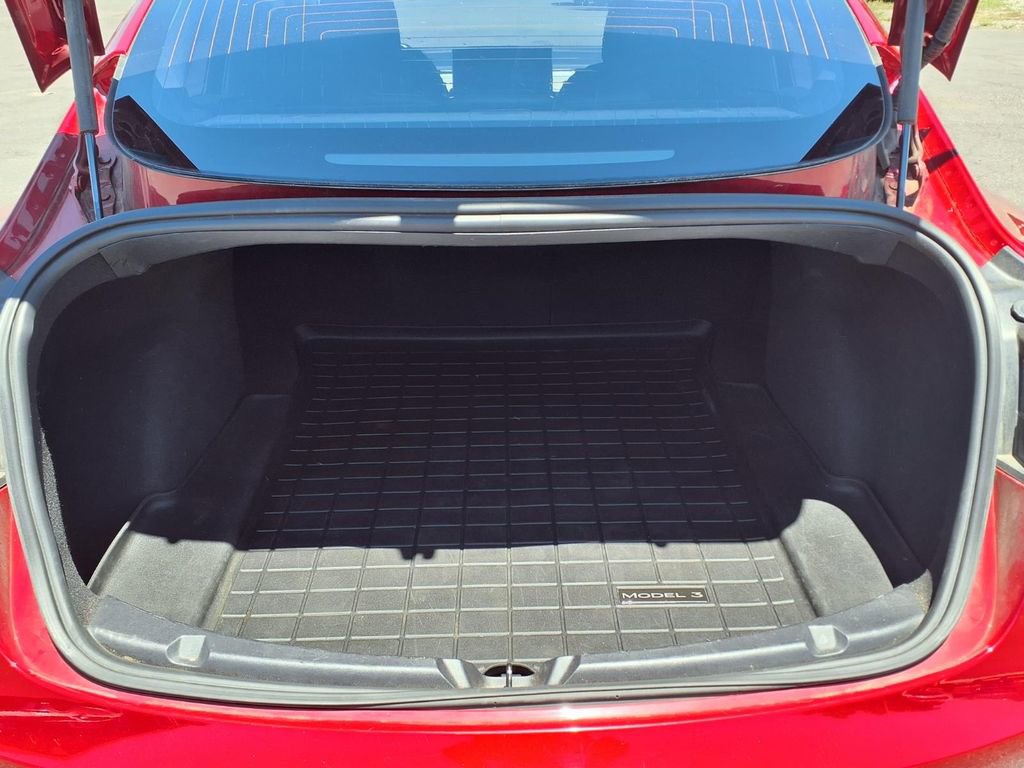 Used 2018 Tesla Model 3 Long Range RWD image 19