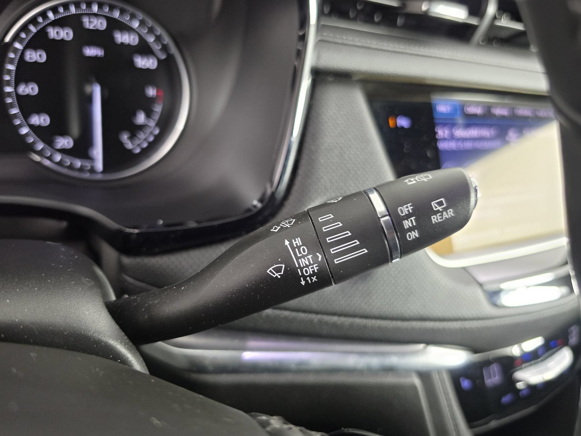 Used 2022 Cadillac XT5 Luxury AWD/4WD image 14