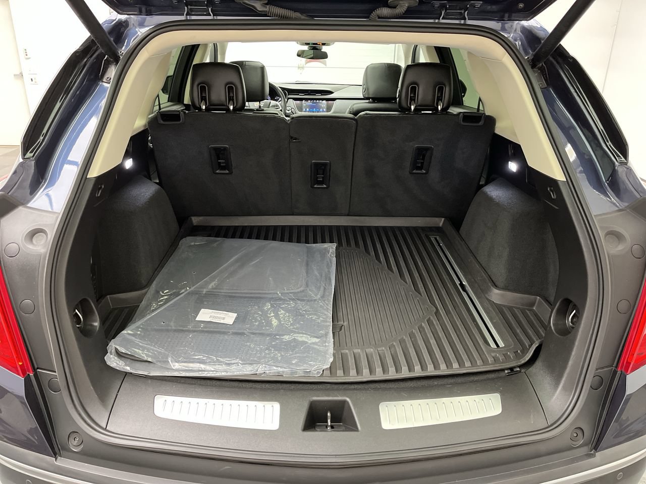 Used 2019 Cadillac XT5 Luxury AWD/4WD image 32