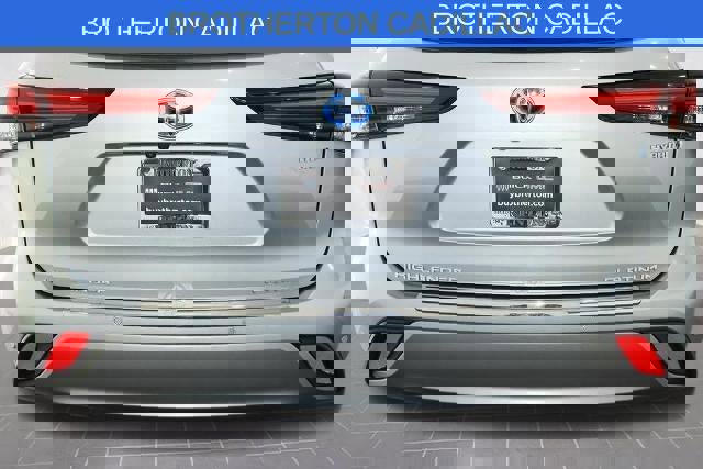 Used 2024 Toyota Highlander Platinum image 15