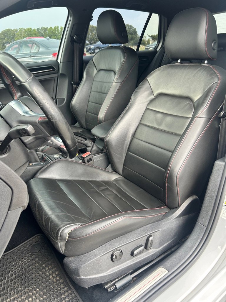 Used 2016 Volkswagen GTI Autobahn w/ Lighting Package (SEL) image 8