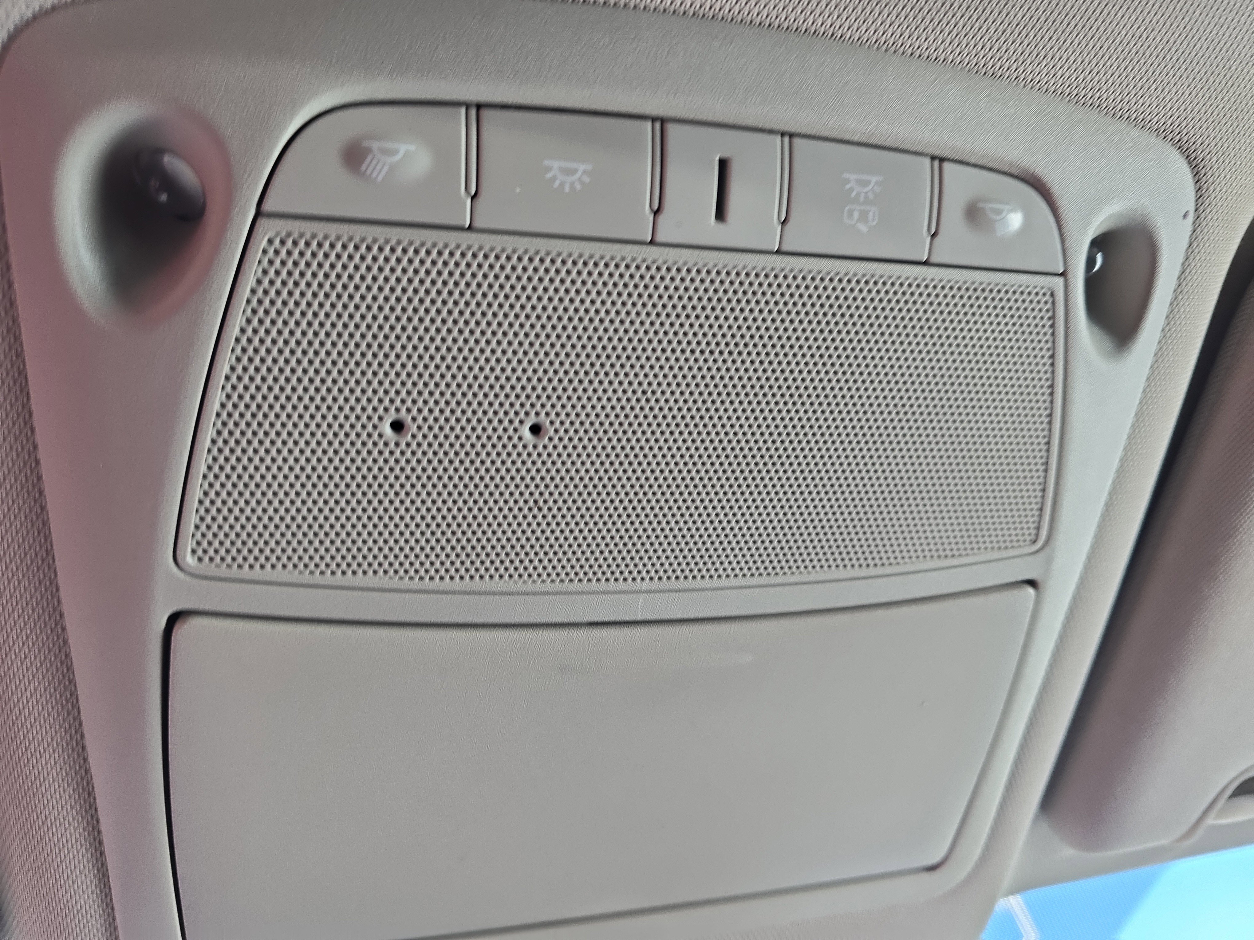 Used 2020 Nissan Rogue SV image 30