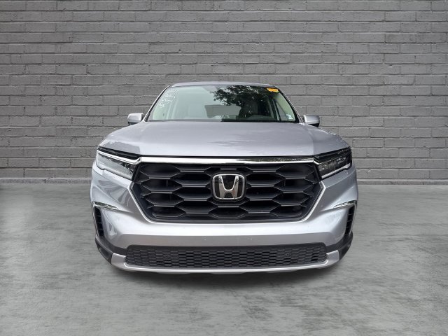 Used 2025 Honda Pilot EX-L image 10