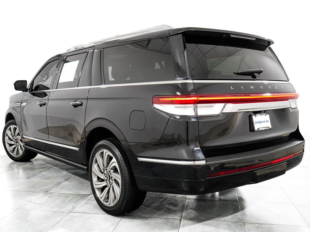 Used 2023 Lincoln Navigator L Reserve w/ Equipment Group 201A AWD/4WD image 5