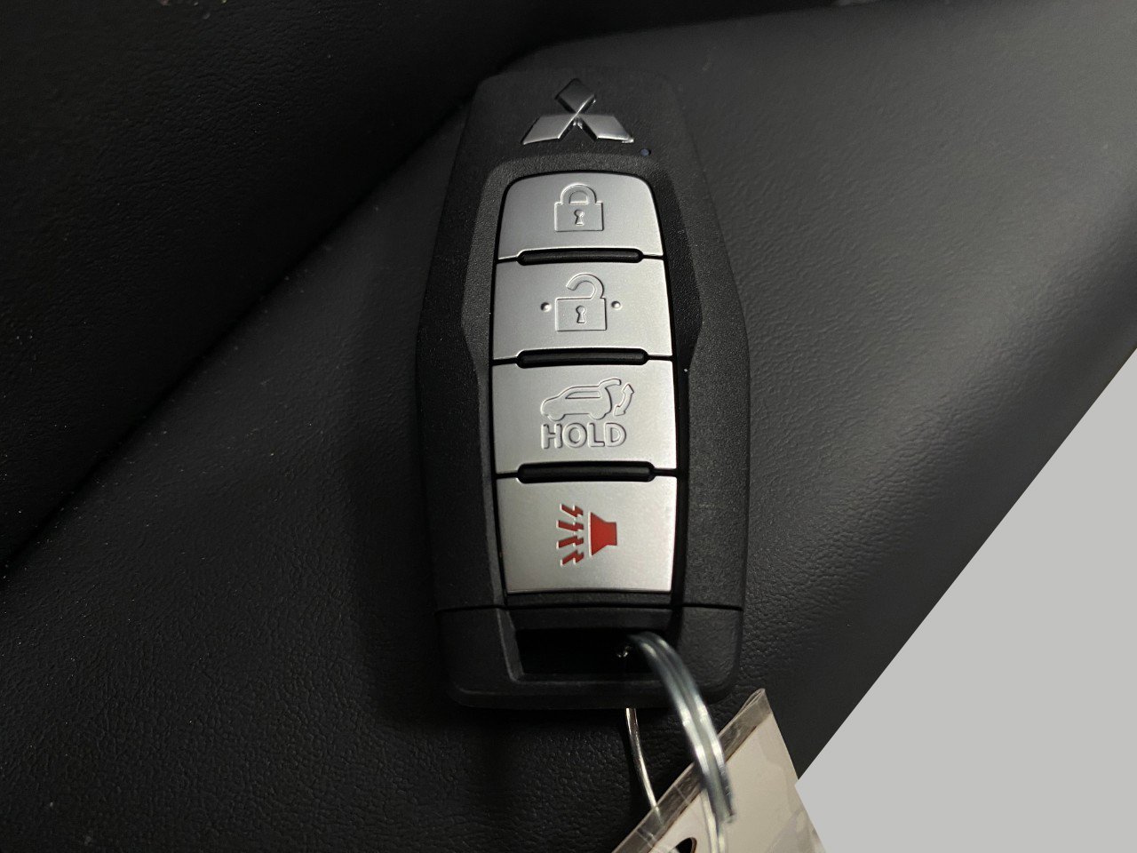 New 2026 Mitsubishi Outlander SE image 35