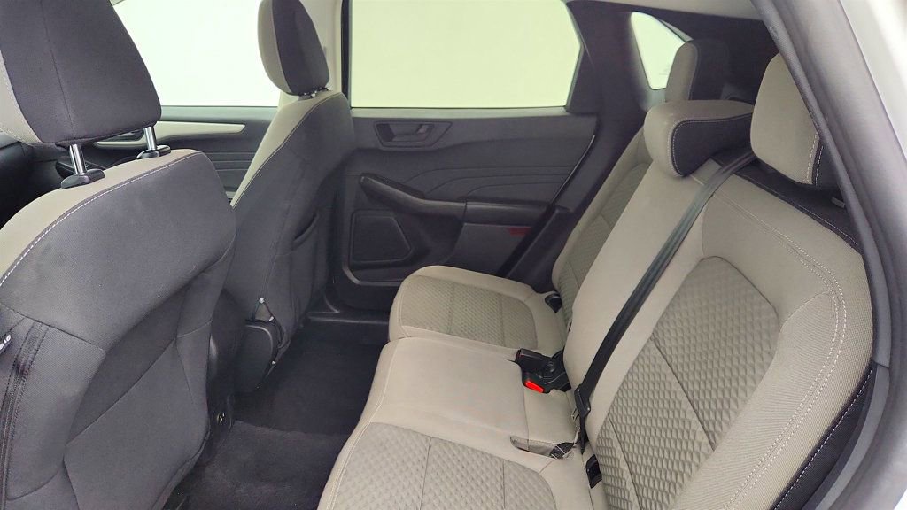 Used 2022 Ford Escape SE image 19