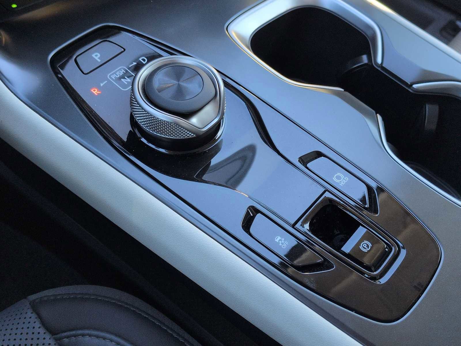 Used 2024 Lexus RZ 450e Premium image 33