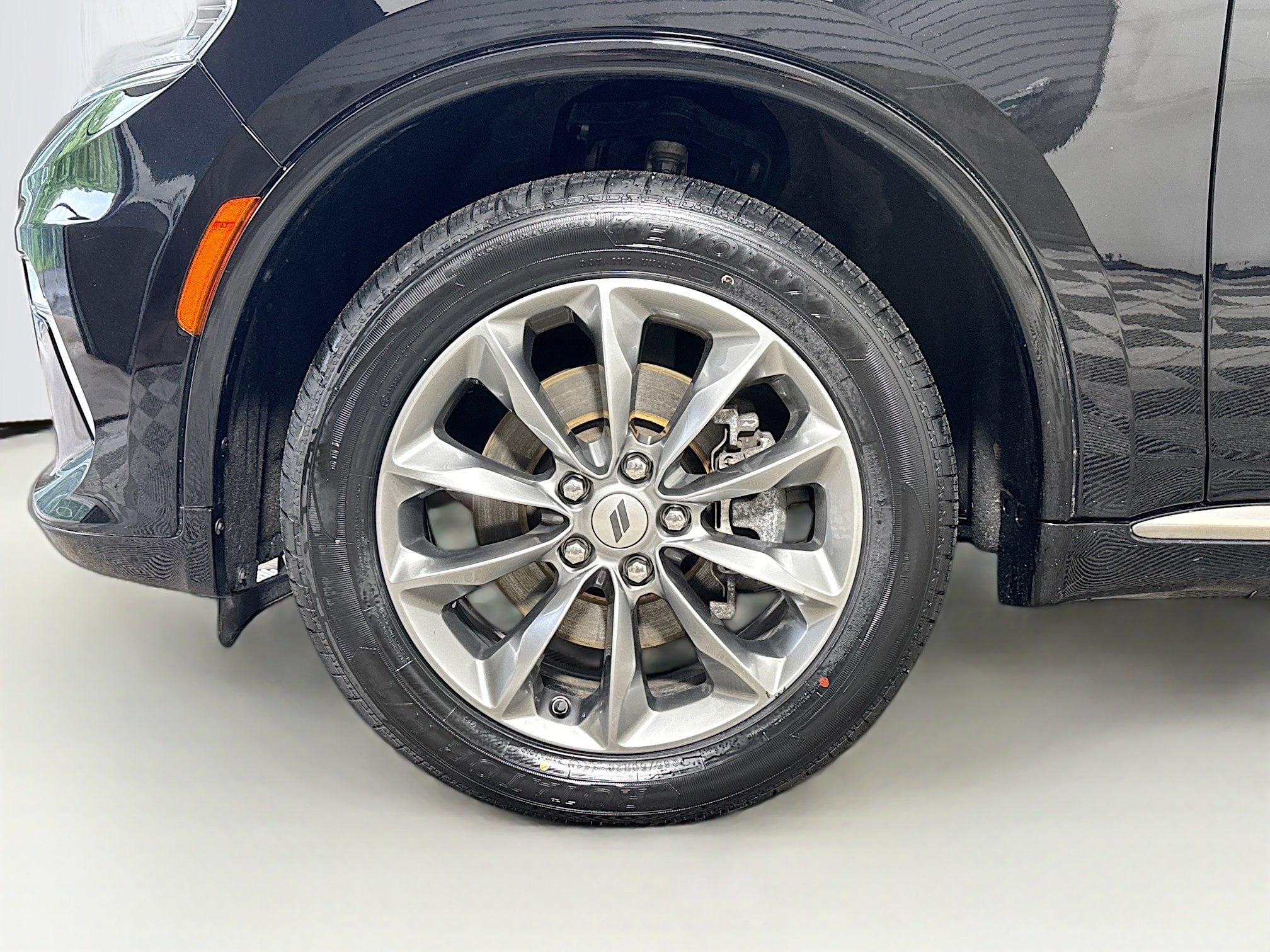 Used 2022 Dodge Durango SXT w/ Anodized Platinum Package AWD/4WD image 29