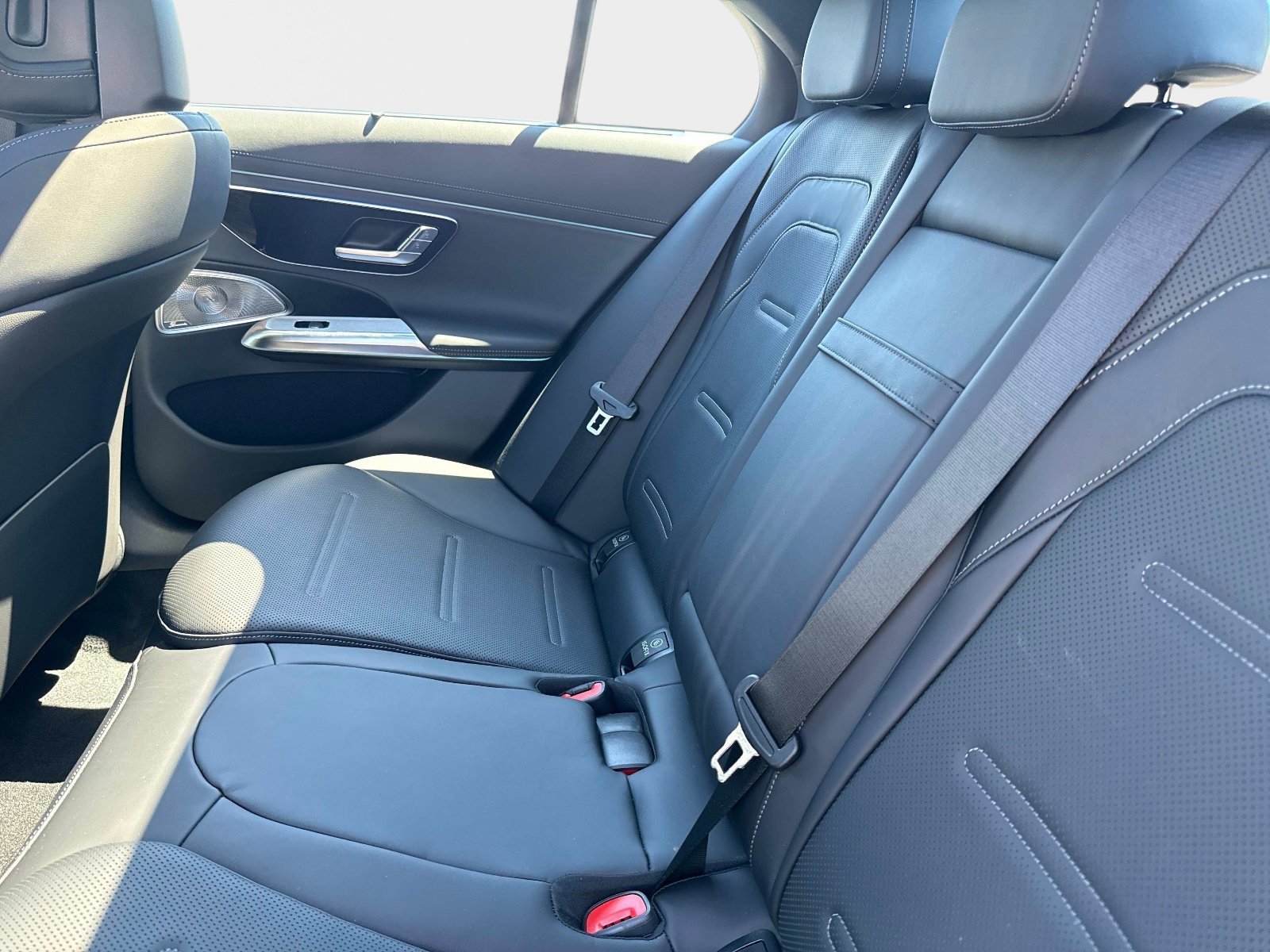 New 2026 Mercedes-Benz E 53 AMG e 4MATIC Sedan image 12