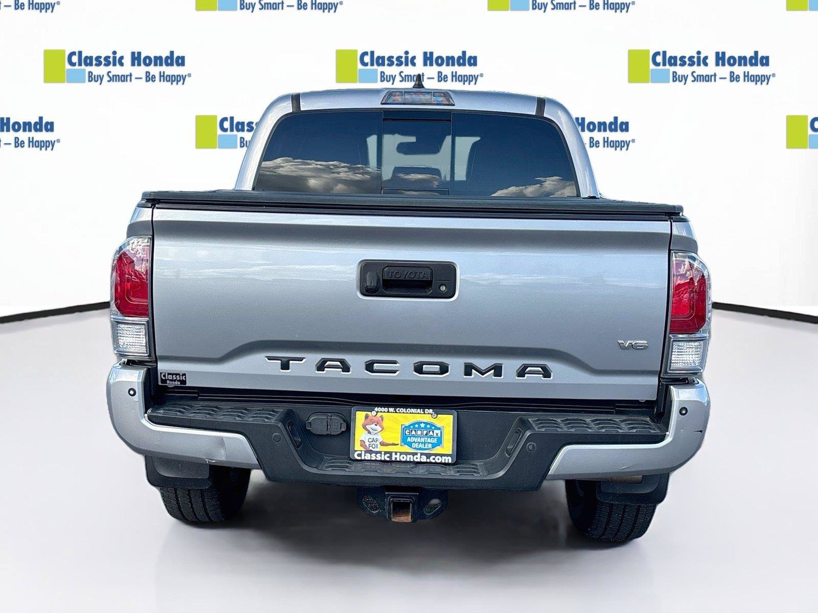 Used 2020 Toyota Tacoma TRD Sport w/ TRD Premium Sport Package AWD/4WD image 7