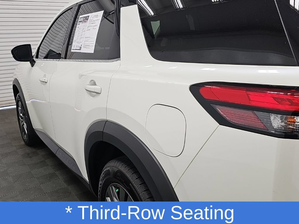Used 2022 Nissan Pathfinder SV w/ Cargo Package FWD image 8