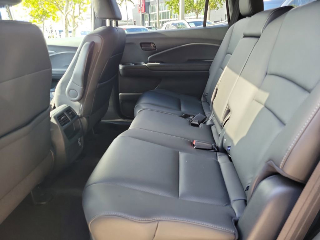 Used 2023 Honda Passport EX-L image 18