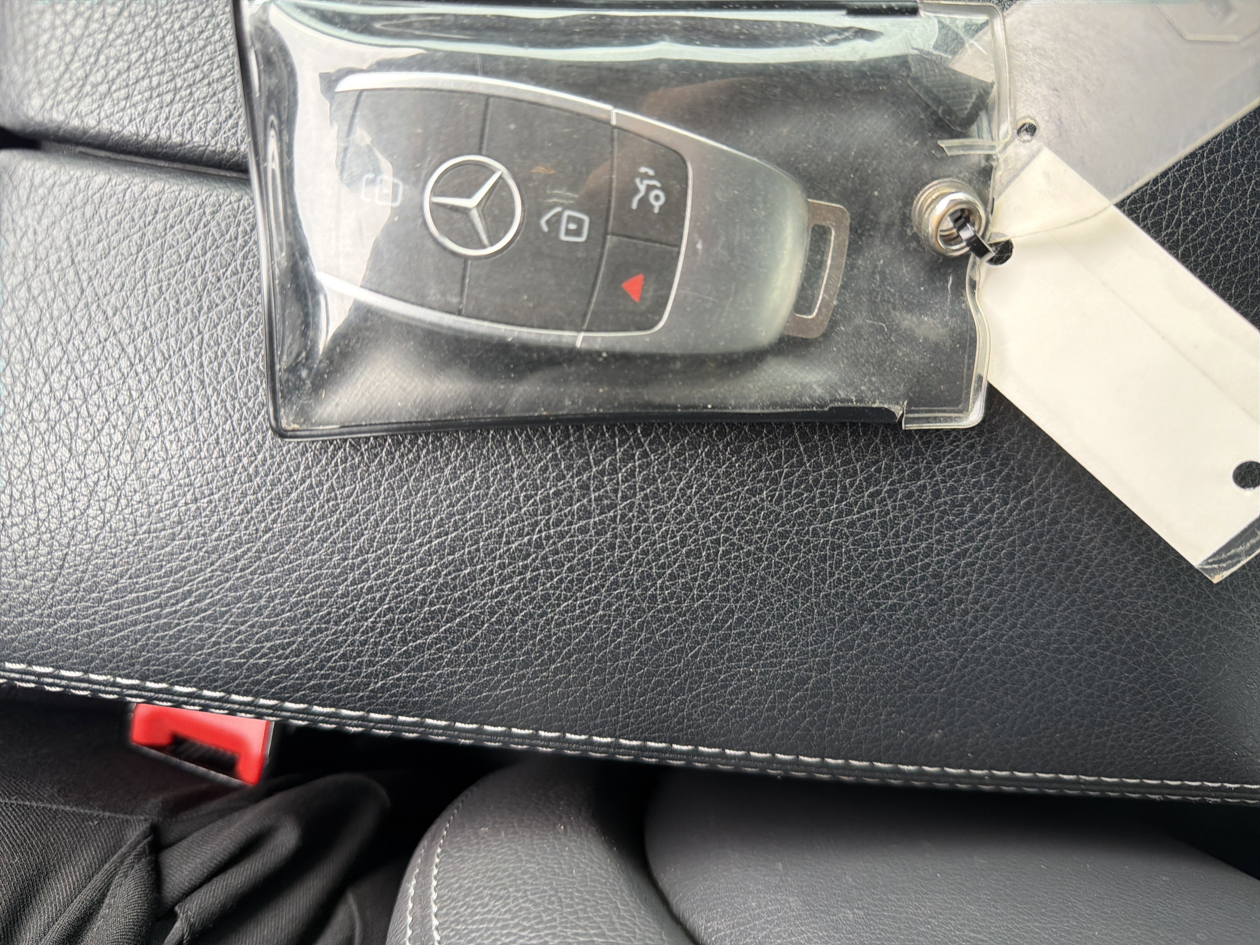 Used 2020 Mercedes-Benz C 300 Cabriolet image 35