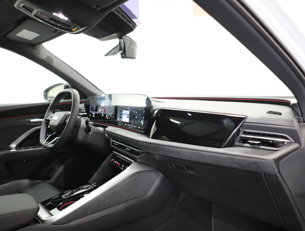 New 2026 Audi SQ5 Premium Plus AWD/4WD image 23