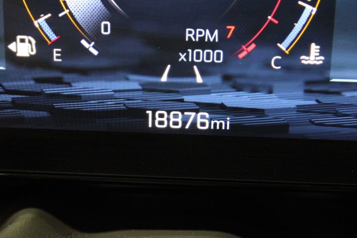 Certified 2025 Chevrolet Suburban Z71 image 4