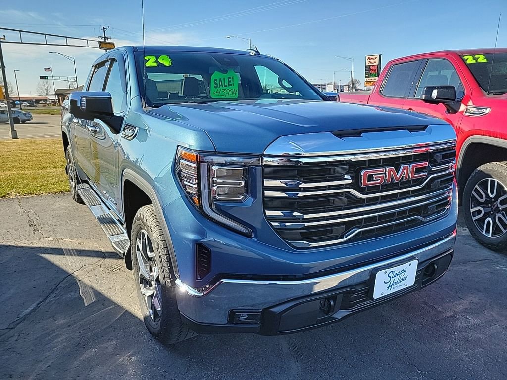 Used 2024 GMC Sierra 1500 SLT image 3