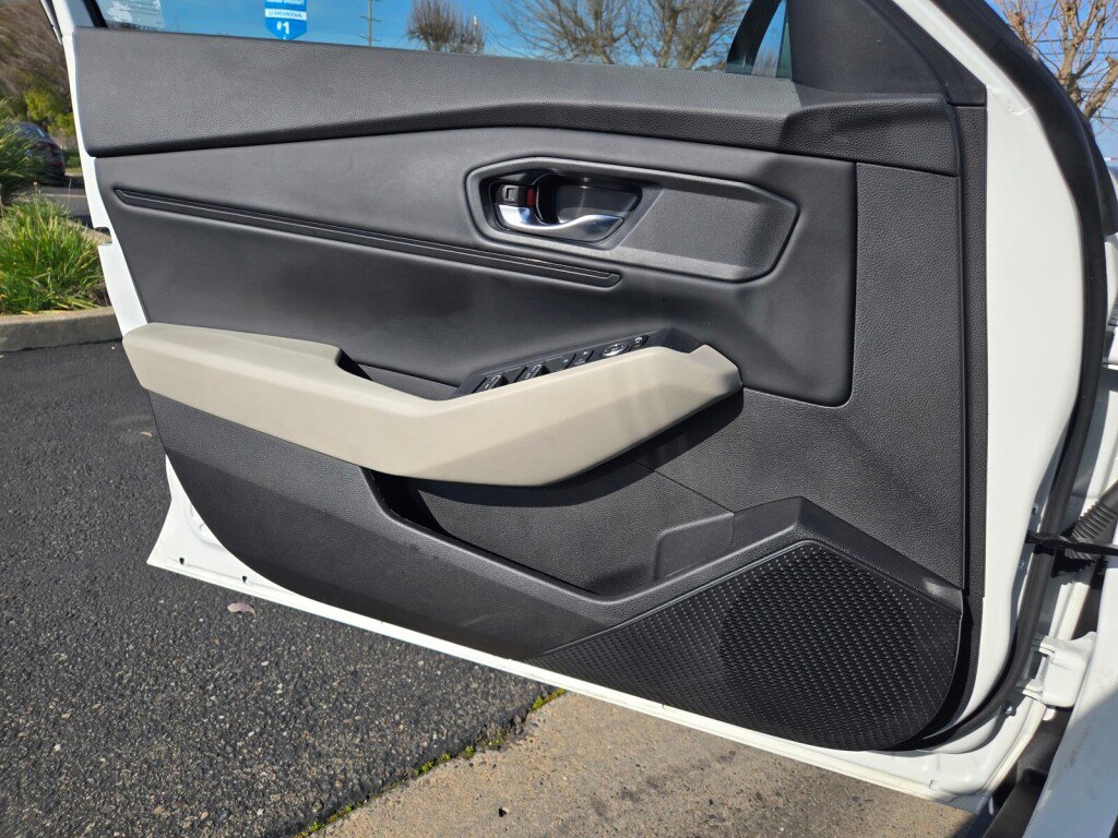 Certified 2023 Honda Accord EX image 22